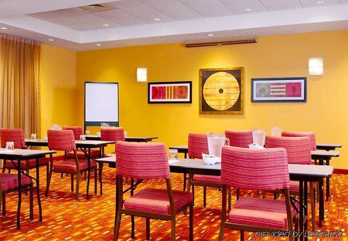 Hotel Courtyard Philadelphia/Langhorne Business photo